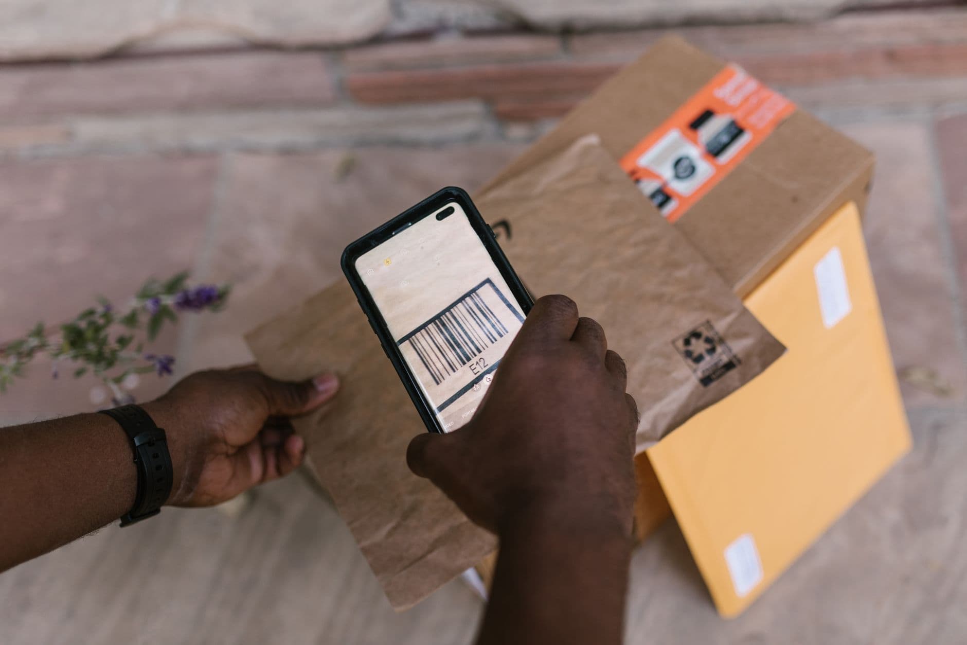 Amazon Affiliate Links That Open the Amazon App (Not a Browser Tab)